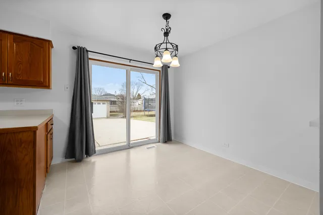 $424,000 | 513 South Princeton Avenue, Itasca, IL 60143