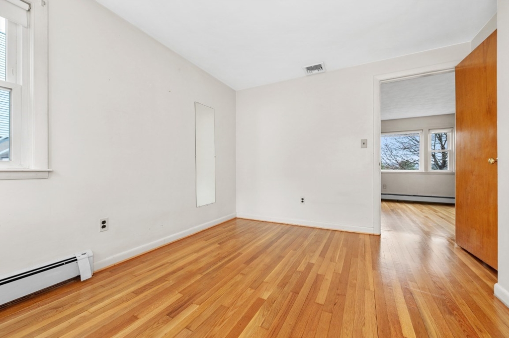 37 Upland Road Waltham, MA 02451 - Photo 15 of 28 Gallery Image 15