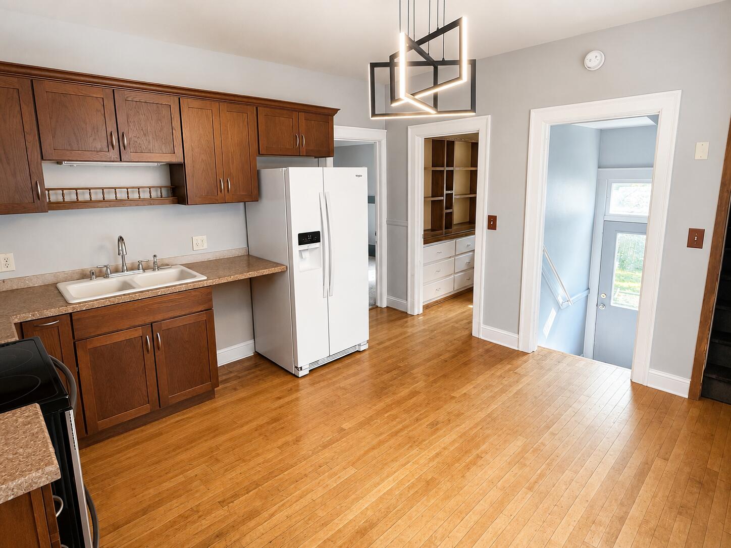 1325 South 11th Street Sheboygan, WI 53081 - Photo 4 of 15 Kitchen