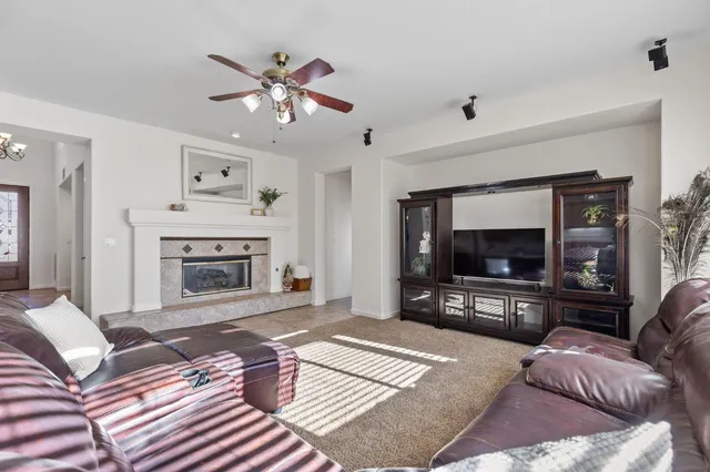 $825,000 | 1964 Casterbridge Drive, Roseville, CA 95747