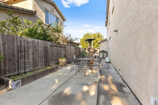 $825,000 | 1964 Casterbridge Drive, Roseville, CA 95747