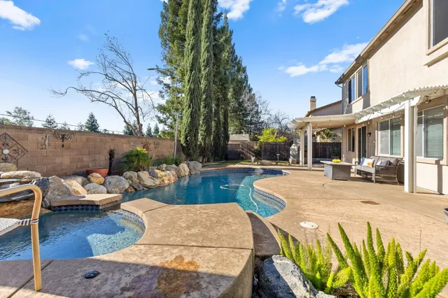 $825,000 | 1964 Casterbridge Drive, Roseville, CA 95747