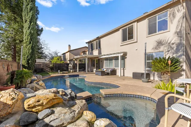 $825,000 | 1964 Casterbridge Drive, Roseville, CA 95747