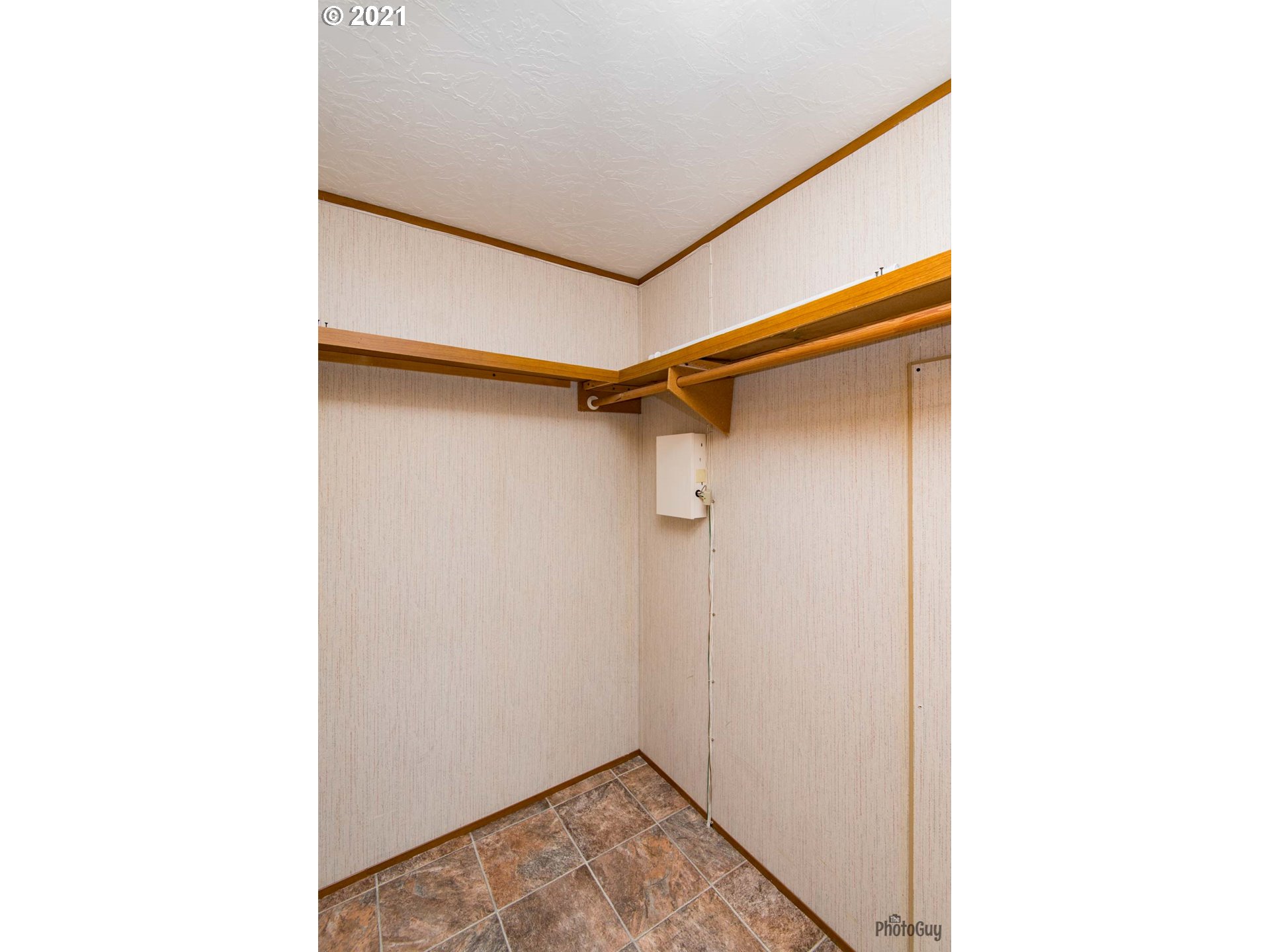 1097 South 58th Street Springfield, OR 97478 - Photo 16 of 32