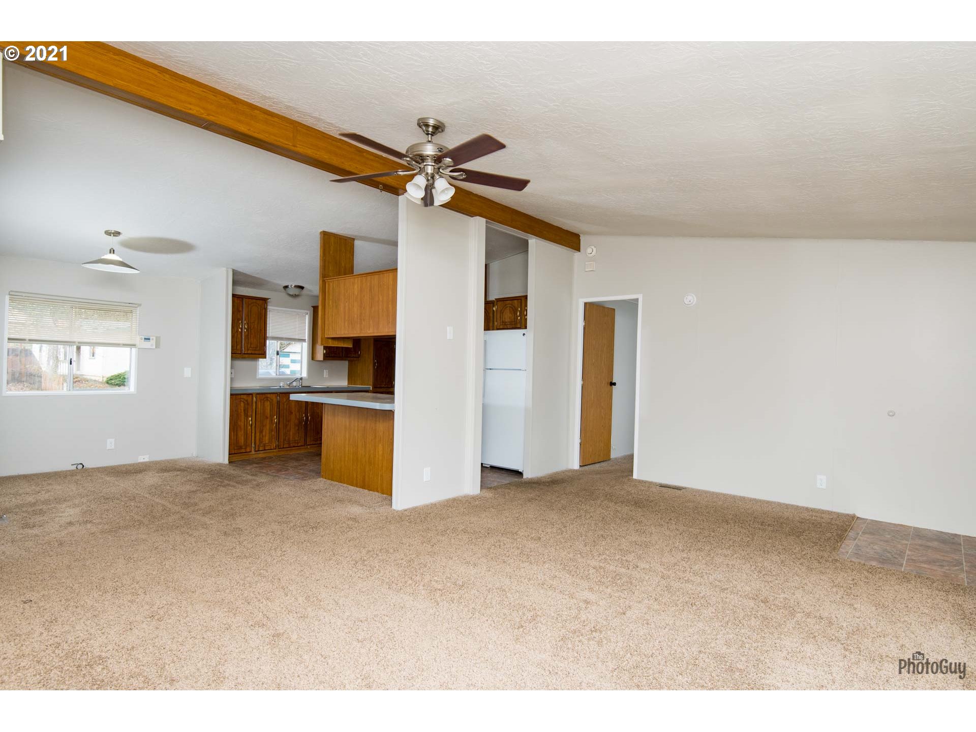 1097 South 58th Street Springfield, OR 97478 - Photo 5 of 32