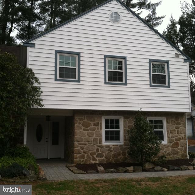 513 Ellis Road Havertown, PA 19083 - Photo 2 of 37 Sidewalk Entrance to Front Door