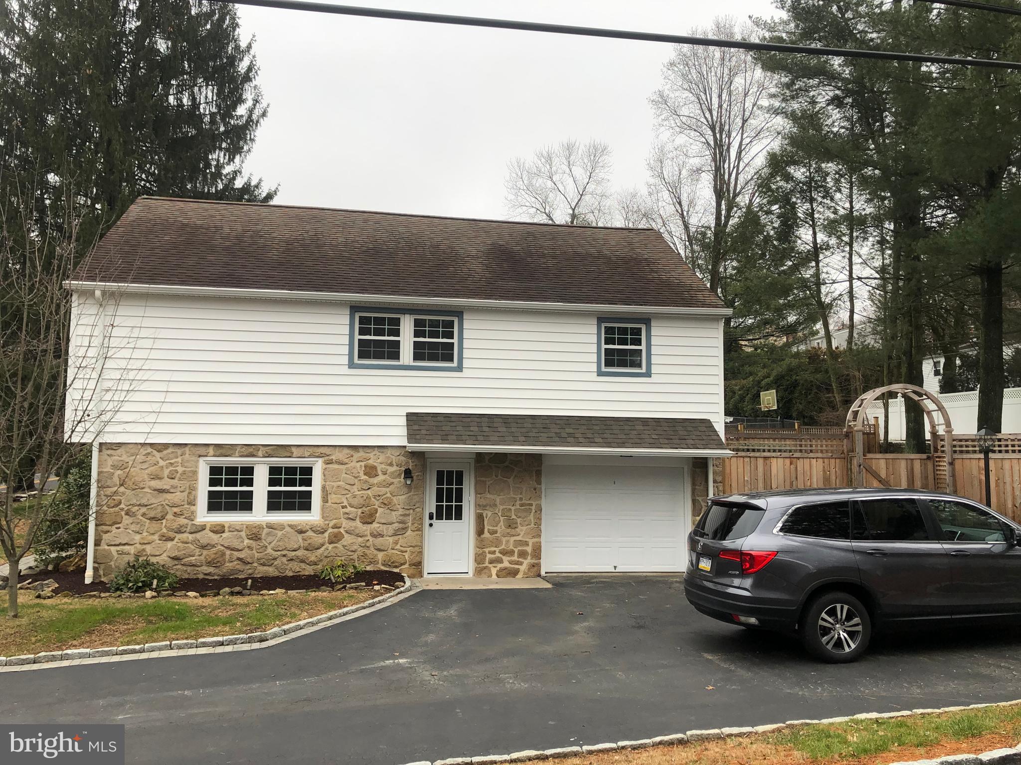 513 Ellis Road Havertown, PA 19083 - Photo 22 of 37 West Side Entrance and Garage