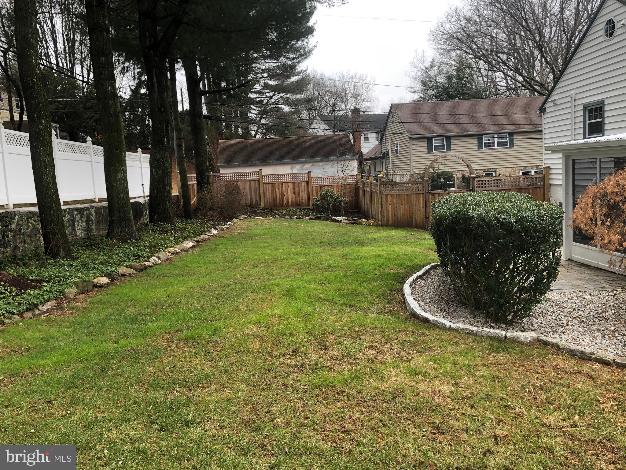 513 Ellis Road Havertown, PA 19083 - Photo 33 of 37 Rear Yard Looking West