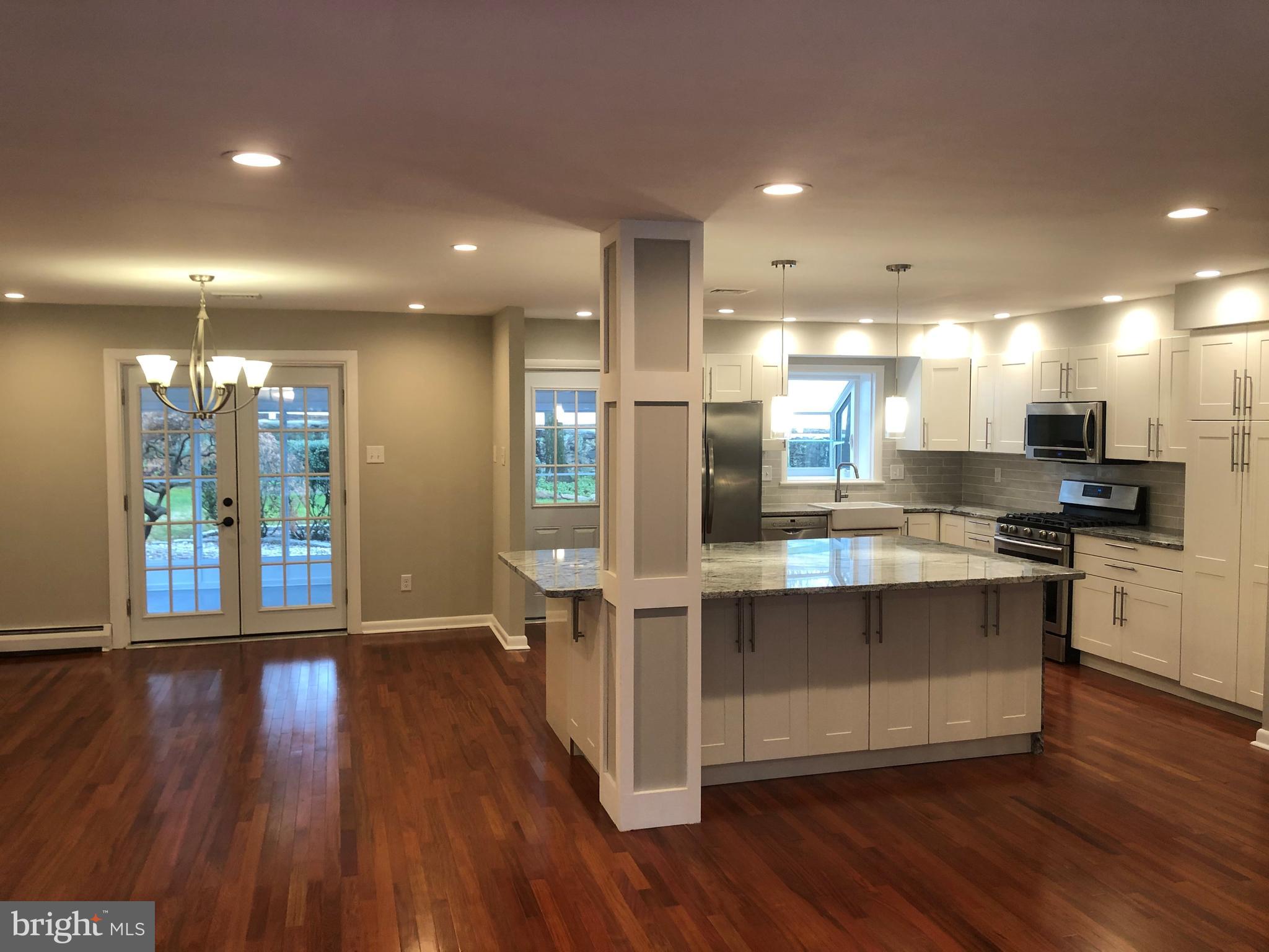 513 Ellis Road Havertown, PA 19083 - Photo 9 of 37 Kitchen & Dining Area