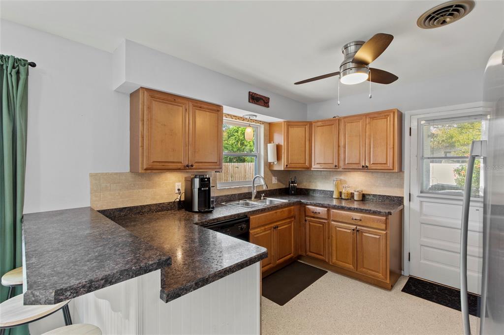 20 Stratford Road Englewood, FL 34223 - Photo 6 of 27