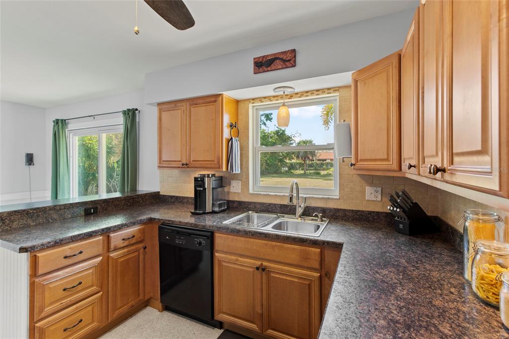 20 Stratford Road Englewood, FL 34223 - Photo 8 of 27