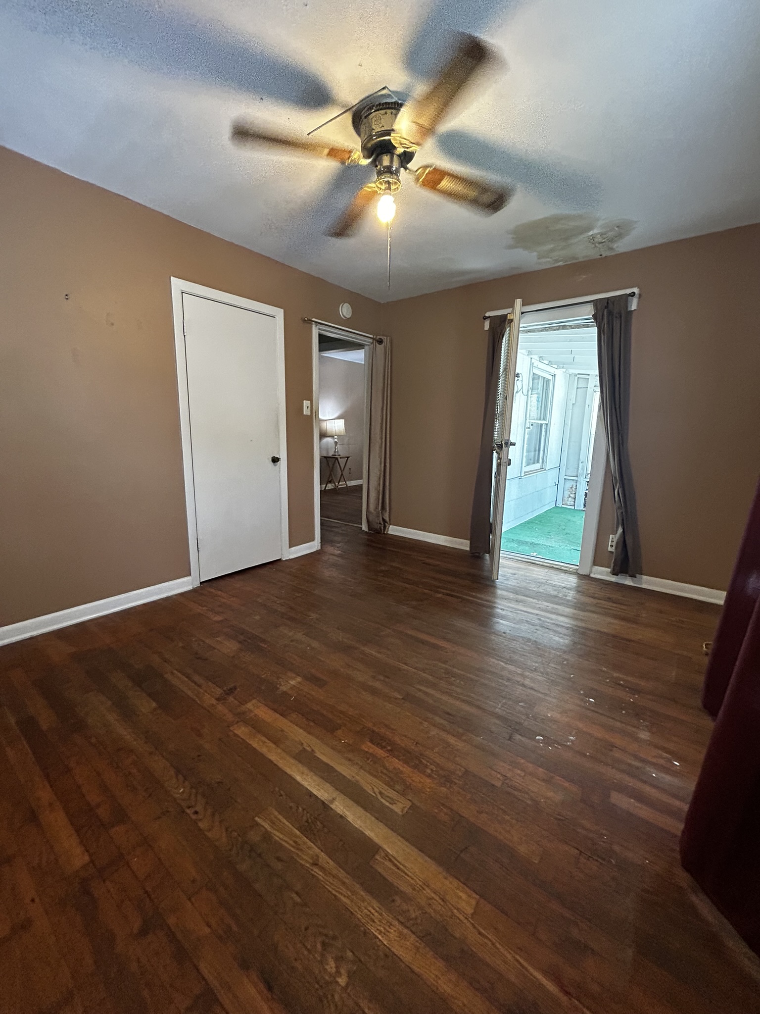 5702 Duval Street Austin, TX 78752 - Photo 21 of 31