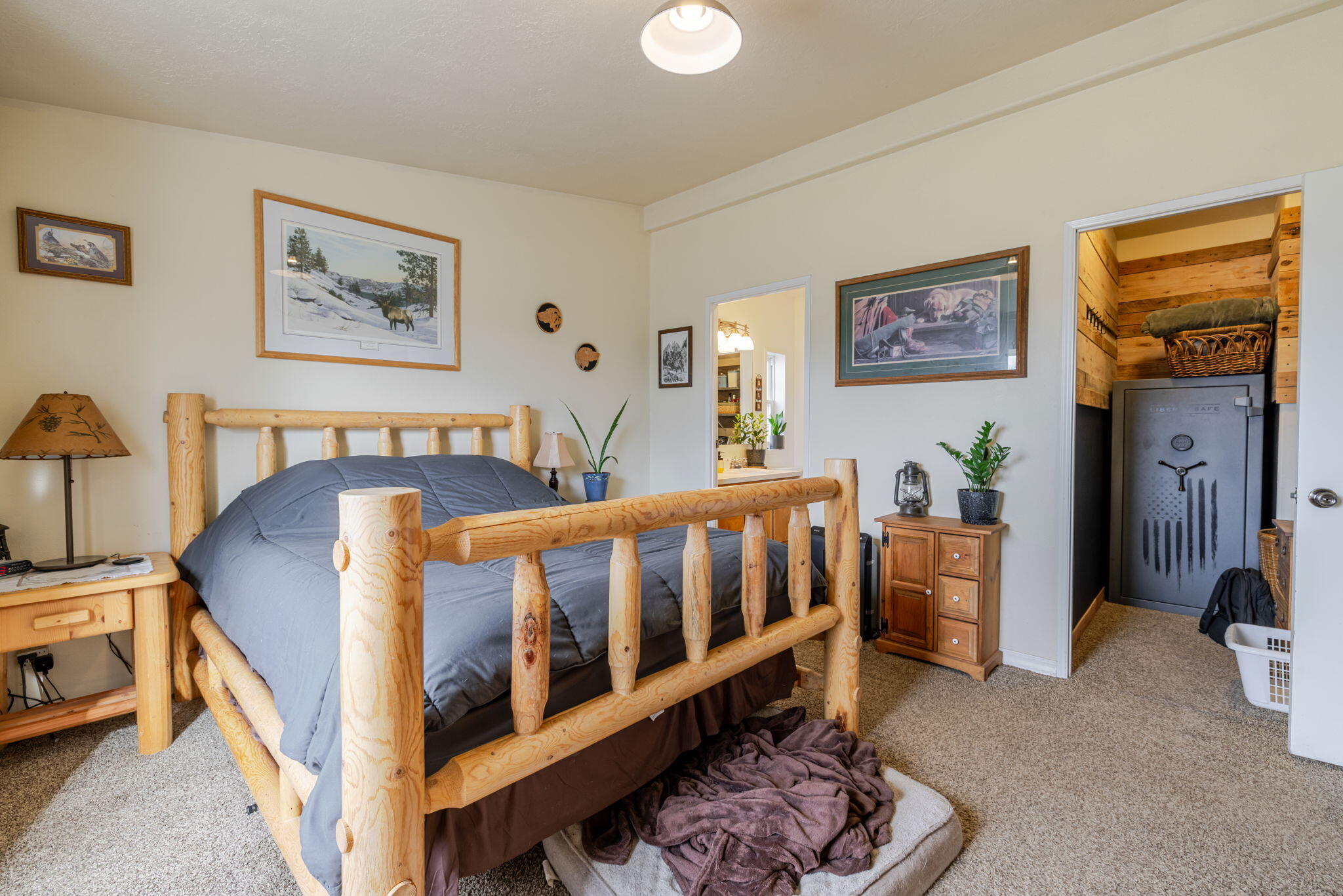 21070 Robin Avenue Bend, OR 97703 - Photo 24 of 62 19-web-or-mls-21070 Robin Avenue Interio