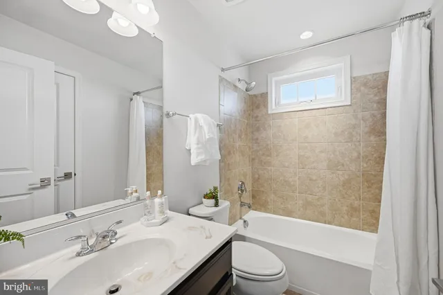 $3,350 | 23445 Millville Woods Square, Ashburn, VA 20148