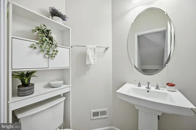 $3,350 | 23445 Millville Woods Square, Ashburn, VA 20148