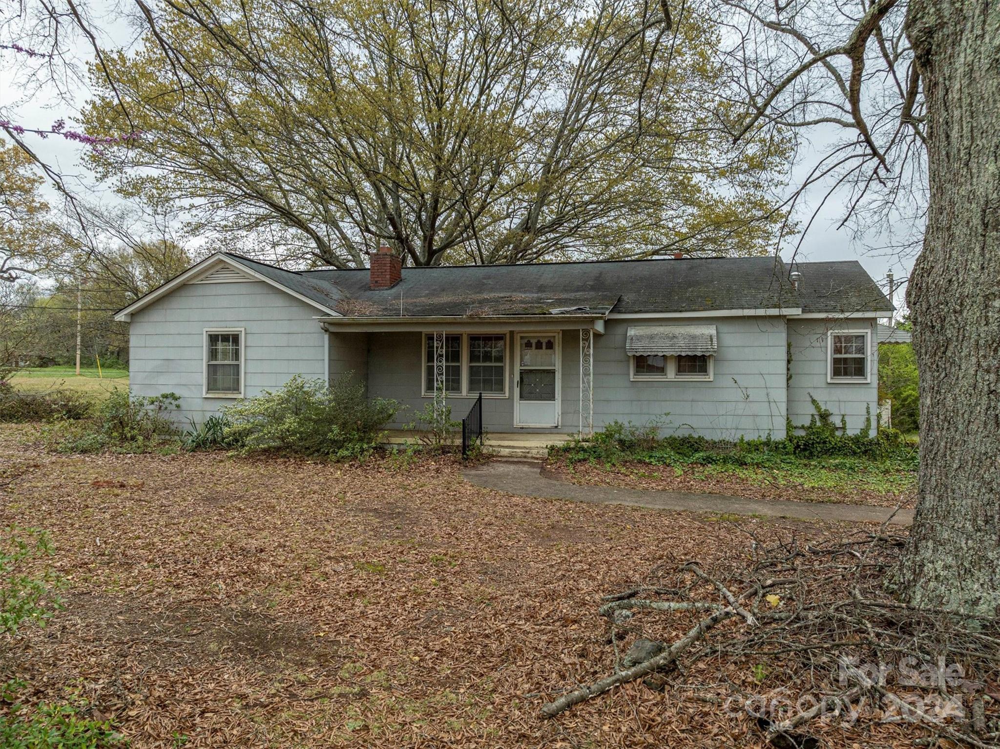 1114 Long Shoals Road Lincolnton, NC 28092 - Photo 7 of 30 Gallery Image 7