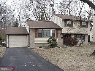42 Flamingo Road Hatboro, PA 19040 - Photo 1 of 6 Gallery Image 1
