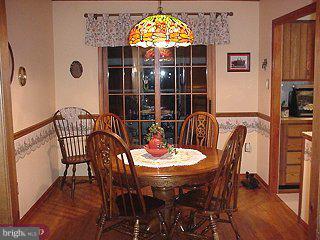 42 Flamingo Road Hatboro, PA 19040 - Photo 2 of 6 Gallery Image 2