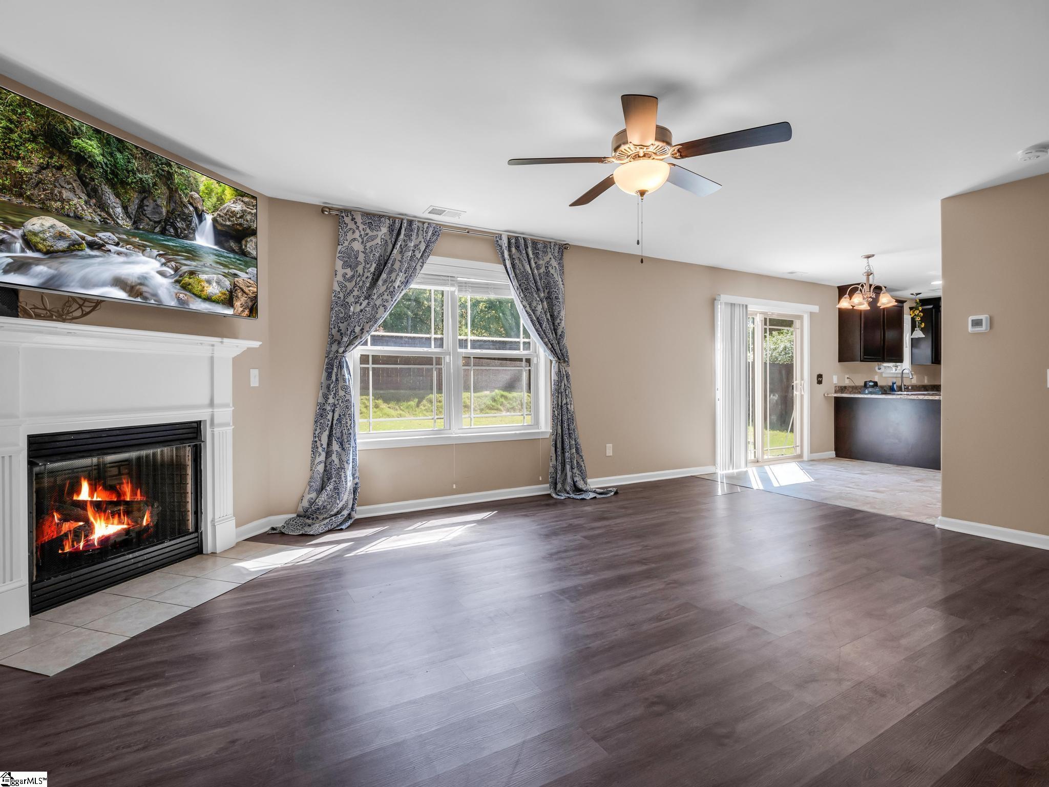 9 Ivyberry Road Simpsonville, SC 29681 - Photo 6 of 36 Gallery Image 6