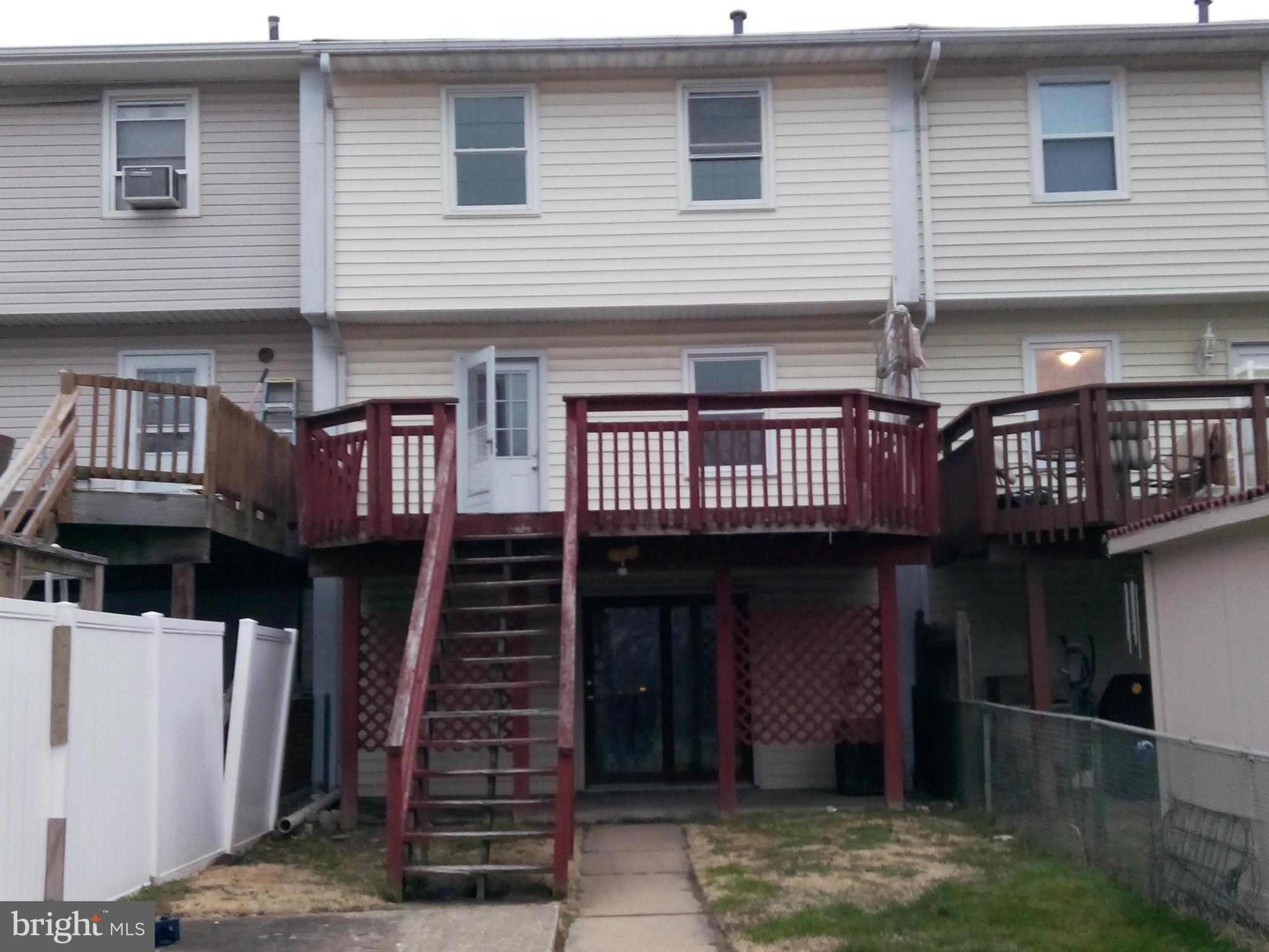 7921 Lynch Road Baltimore, MD 21222 - Photo 2 of 21 a front view of a house