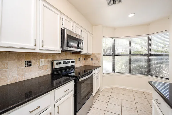 $1,895 | 7447 Cambridge Street, Unit 71, Houston, TX 77054