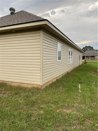 $215,000 | 417 Hudson Boulevard, Alexandria, LA 71302