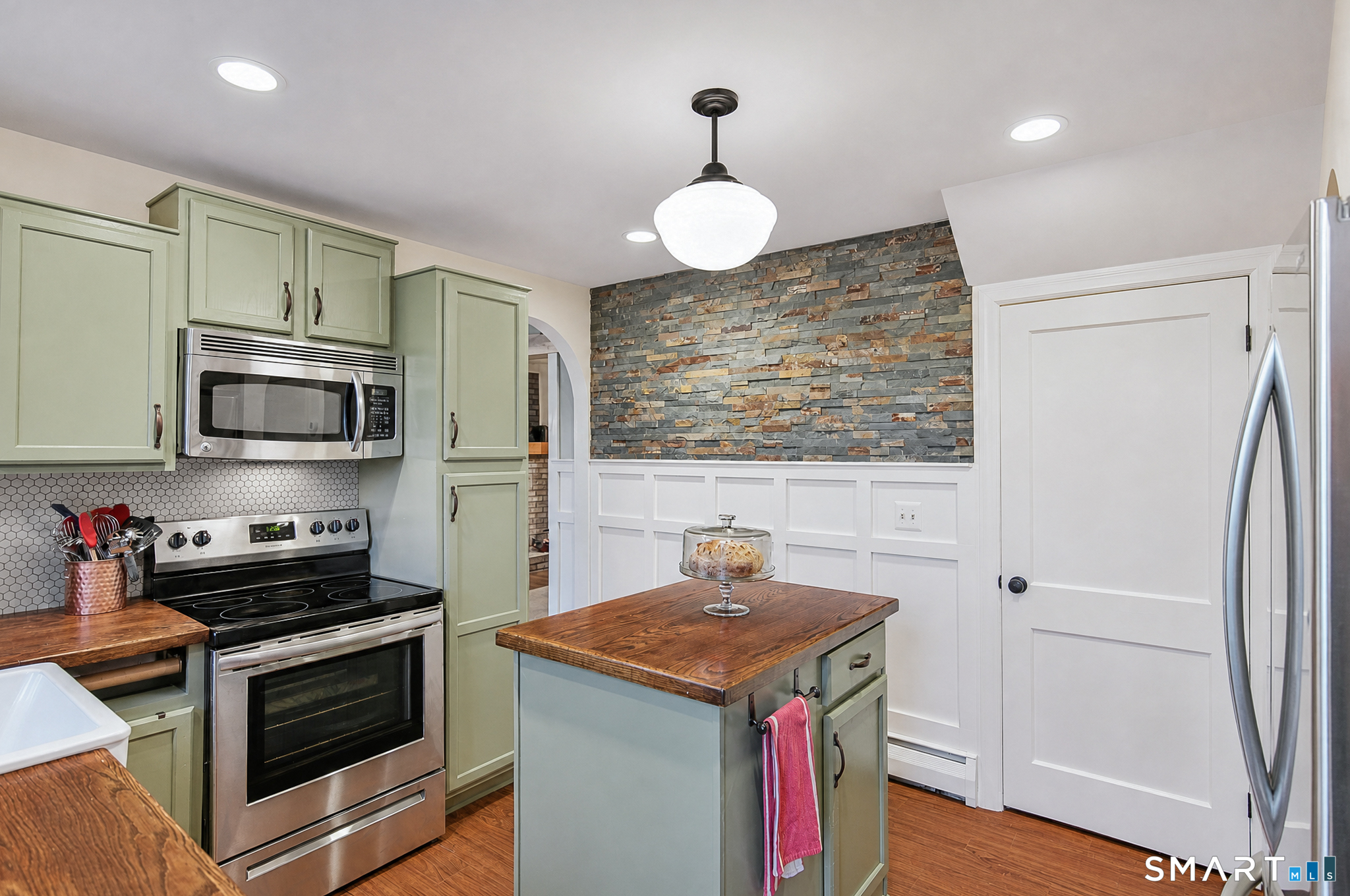 9 Birch Road New Milford, CT 06776 - Photo 14 of 40 Gallery Image 14