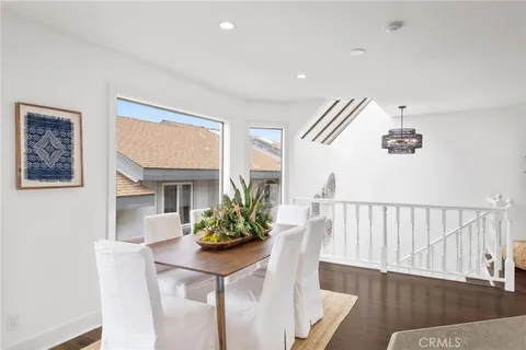 $1,399,000 | 217 South Helberta Avenue, Unit 3, Redondo Beach, CA 90277