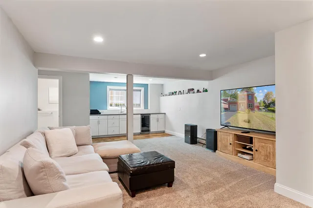 $529,000 | 1 Sienna Lane, Essex Junction, VT 05452