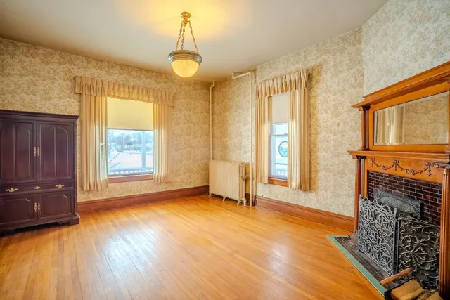 $200,000 | 114 7th Street Northeast, Little Falls, MN 56345