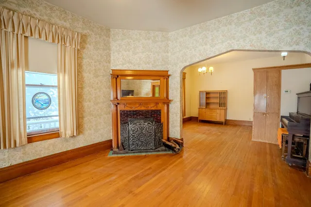 $200,000 | 114 7th Street Northeast, Little Falls, MN 56345