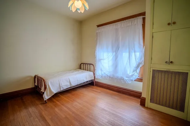 $200,000 | 114 7th Street Northeast, Little Falls, MN 56345