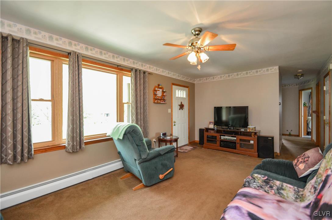 2291 Municipal Road Lehighton, PA 18235 - Photo 4 of 22 Gallery Image 4