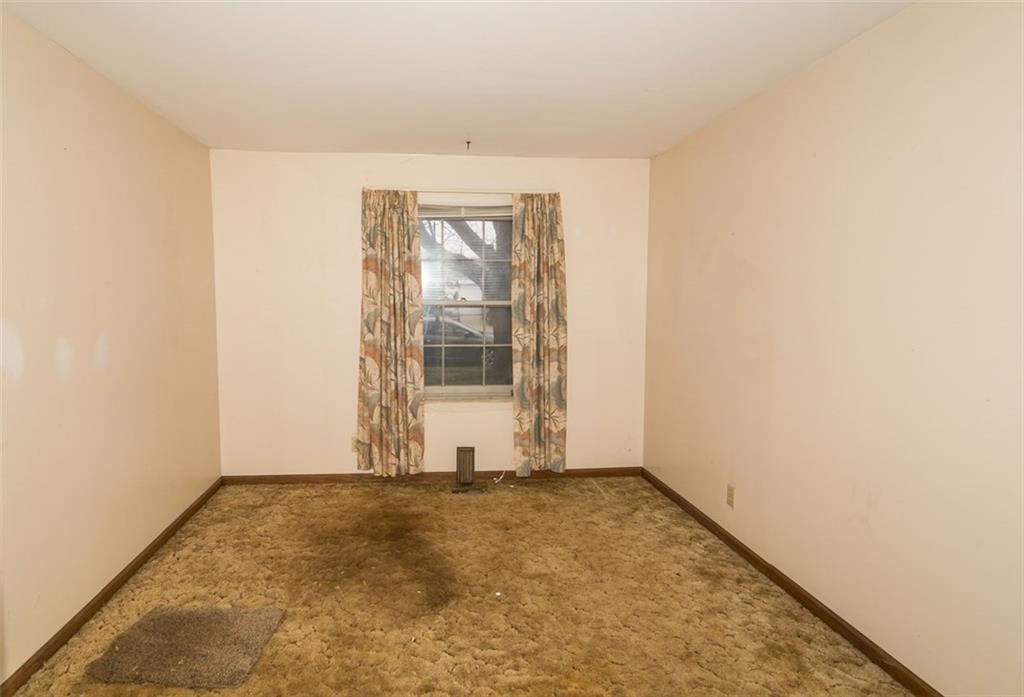 2332 Courtney Road Indianapolis, IN 46219 - Photo 13 of 24 Gallery Image 13