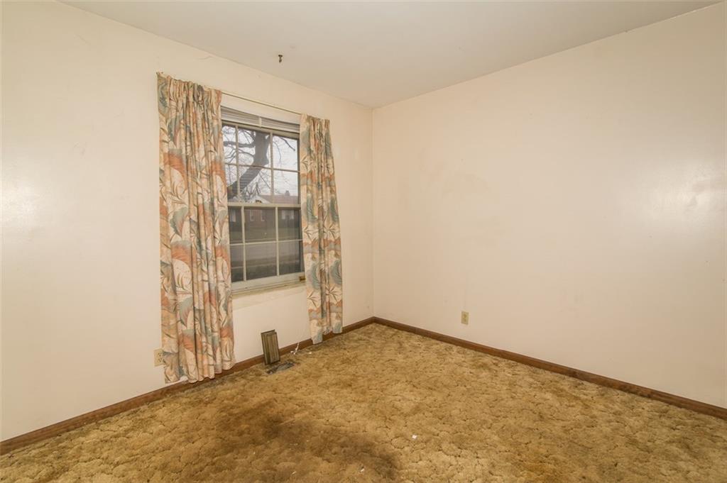 2332 Courtney Road Indianapolis, IN 46219 - Photo 14 of 24 Gallery Image 14