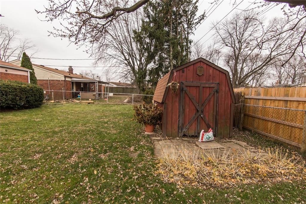 2332 Courtney Road Indianapolis, IN 46219 - Photo 21 of 24 Gallery Image 21