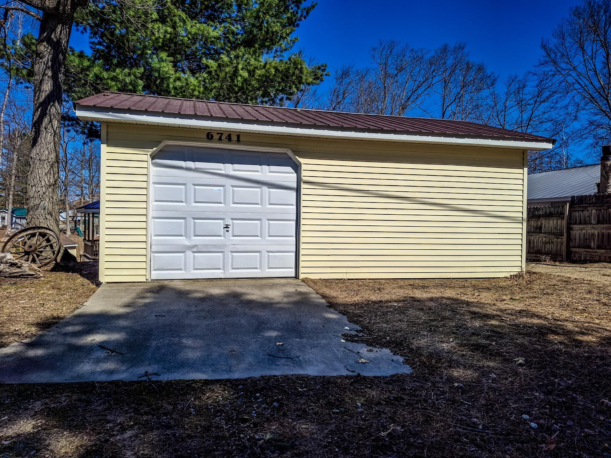 6741 Carpenter Road Harrison, MI 48625 - Photo 33 of 49