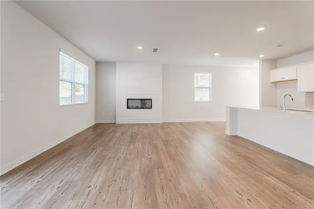 $2,300 | 7325 Mulberry Trace Lane, Flowery Branch, GA 30542