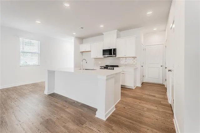 $2,300 | 7325 Mulberry Trace Lane, Flowery Branch, GA 30542