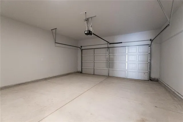 $2,300 | 7325 Mulberry Trace Lane, Flowery Branch, GA 30542