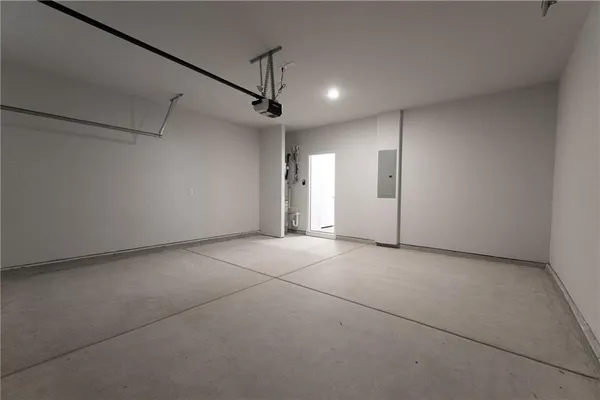 $2,300 | 7325 Mulberry Trace Lane, Flowery Branch, GA 30542