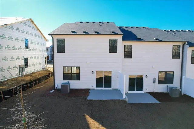 $2,300 | 7325 Mulberry Trace Lane, Flowery Branch, GA 30542