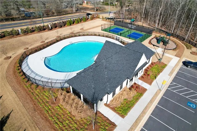 $2,300 | 7325 Mulberry Trace Lane, Flowery Branch, GA 30542