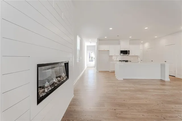 $2,300 | 7325 Mulberry Trace Lane, Flowery Branch, GA 30542