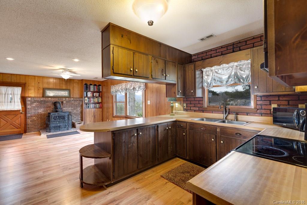 1318 Alexander Road Leicester, NC 28748 - Photo 12 of 20 Gallery Image 12