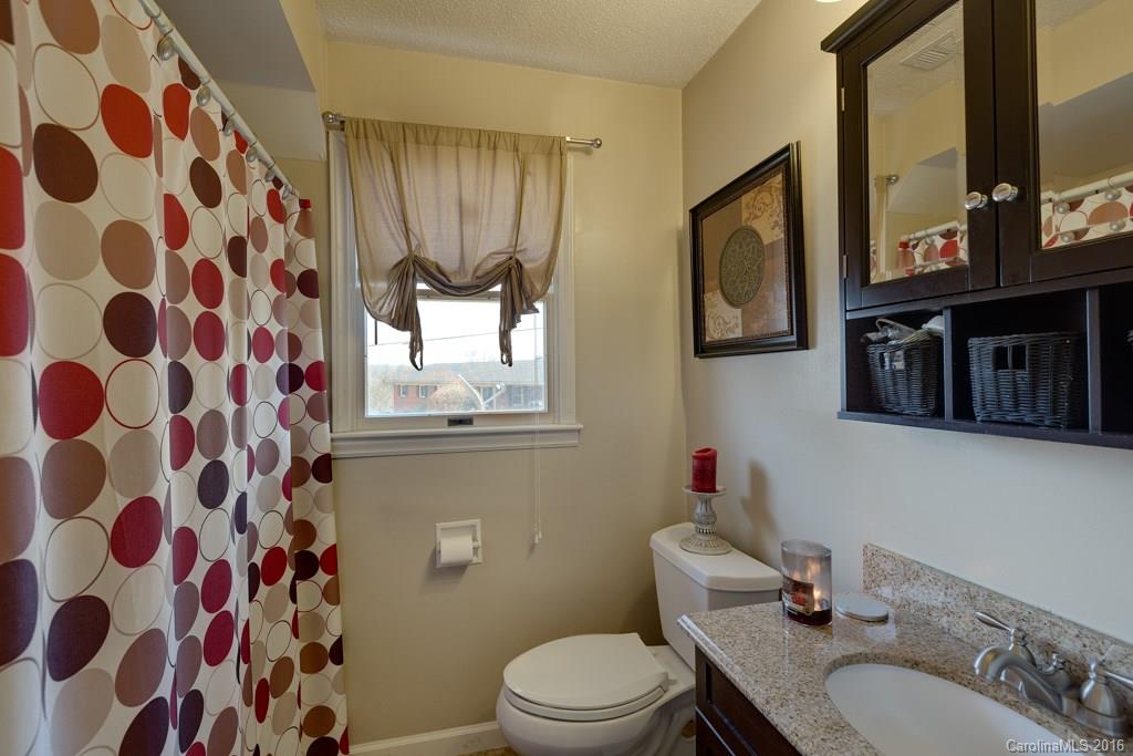 1318 Alexander Road Leicester, NC 28748 - Photo 16 of 20 Gallery Image 16
