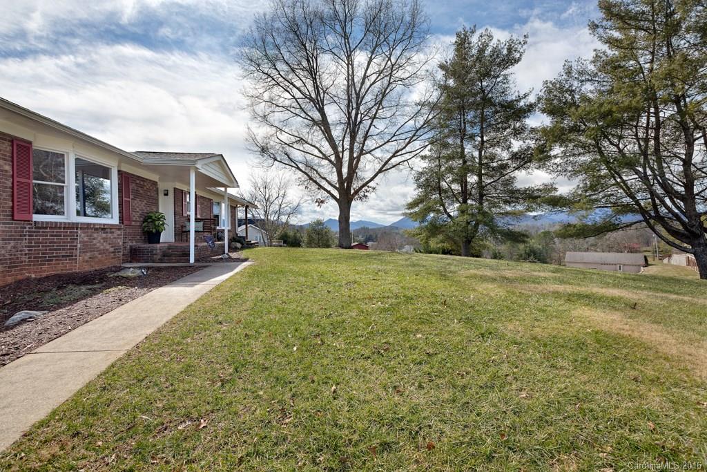 1318 Alexander Road Leicester, NC 28748 - Photo 3 of 20 Gallery Image 3