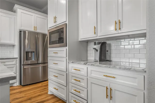 $529,000 | 828 Day Star Drive, Hewitt, TX 76643