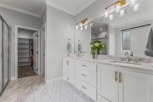 $529,000 | 828 Day Star Drive, Hewitt, TX 76643