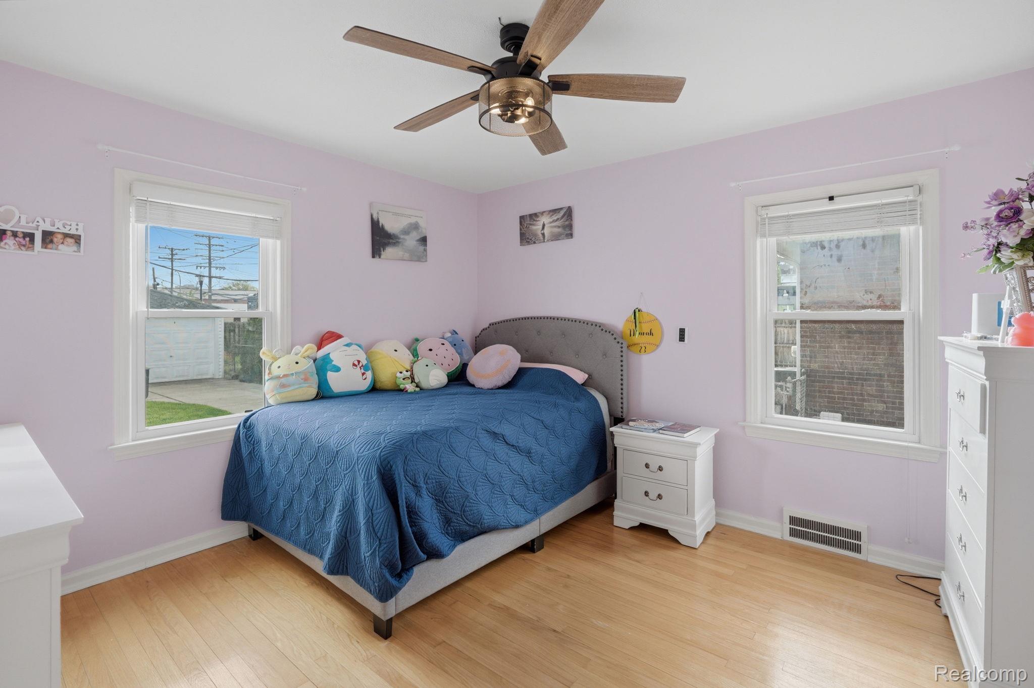 1857 Roslyn Road Grosse Pointe, MI 48236 - Photo 16 of 38